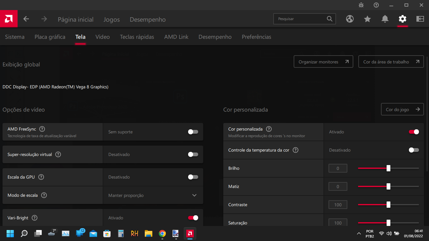Captura de tela do painel de controle AMD Software: Adrenalin Edition. A imagem mostra o menu "Tela" com as opções de calibragem de tela.