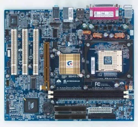 Placa Mãe Gigabyte GA-8VM533M-RZ