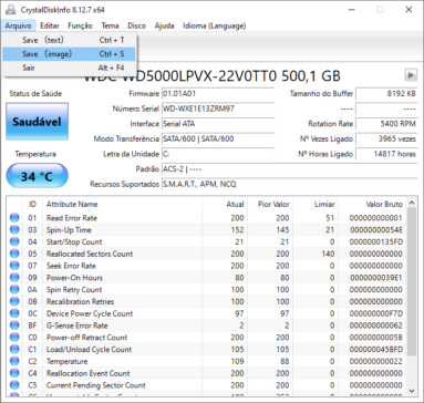 Captura de tela exemplo do CrystalDiskInfo mostrando uma tela de exemplo aberta a respeito de um HD comum. O menu de opções 