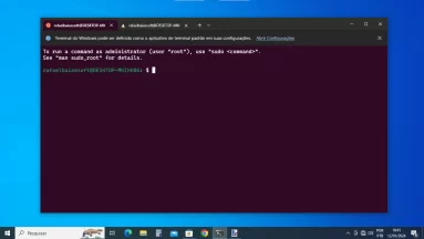 Captura de tela do terminal de comandos da Microsoft rodando no Windows 10 em janela. Estão abertas duas distribuições duas linhas de comando do Linux como demonstração do WSL: são elas o Kali Linux e o Ubuntu. A linha de comando aberta é a do Ubuntu.