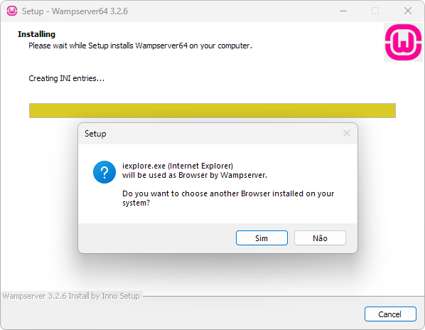 Captura de tela que mostra que, durante a finalização do processo de instalação, o programa avisa o usuário de que o navegador padrão do WampServer será o Internet Explorer, mas que é possível trocar por um outro de sua preferência com esta caixa de diálogo.
